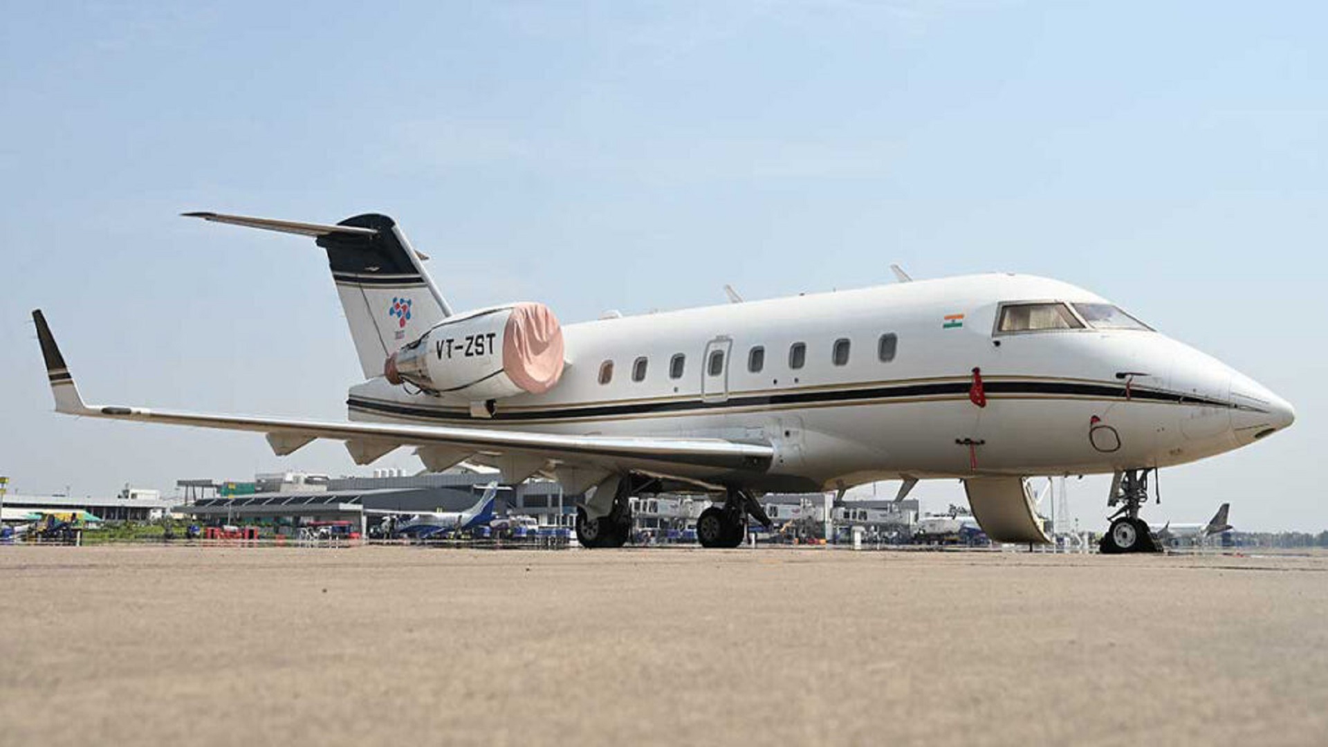 Bombardier Challenger 850